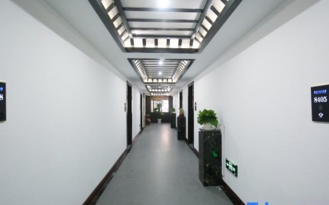 Fenghuang Qilinfeng Hotel