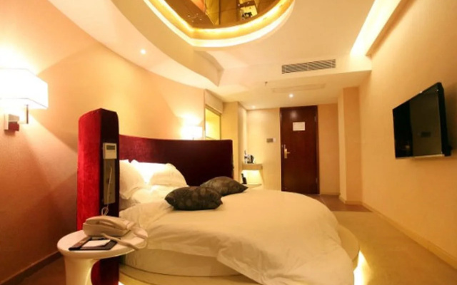 Super 8 Hotel Guangzhou Baiyun Avenue North Metro Station