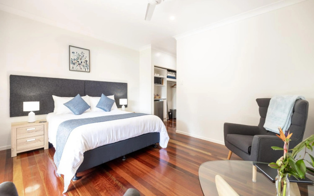 Camelot Boutique Accommodations – Guest Rooms – Tamborine Mountain