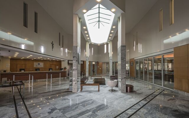 Actuall Convention Hotel