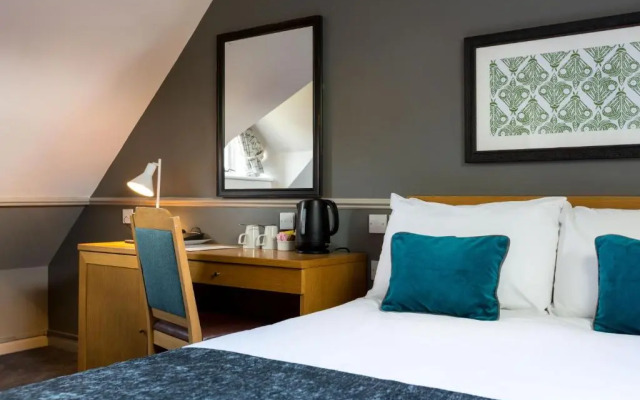 The White Hart by Green King Inns