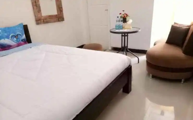 Khayyira Guest House Syariah & Resto