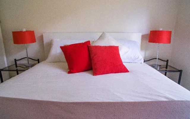 Russell Falls Holiday Cottages – Guest Rooms – National Park
