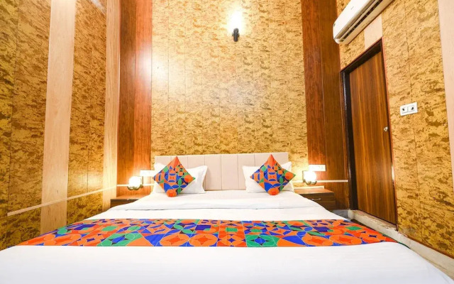 Fabhotel The Grand Palace