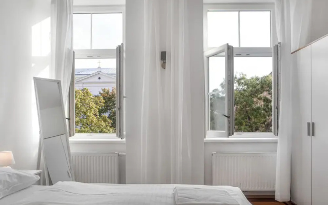 Spacious 7BR Apartment Hauptbahnhof
