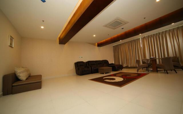 Vavas Inn & Suites