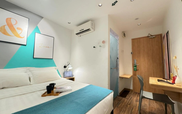 Apple 1 Hotel Queensbay