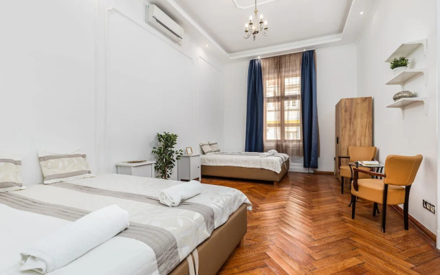 Real Apartments Andrassy