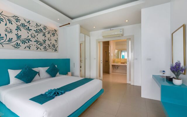 Amala Grand Bleu Resort Hilltops