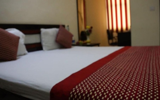 Maxfort Budget Hotel Dwarka