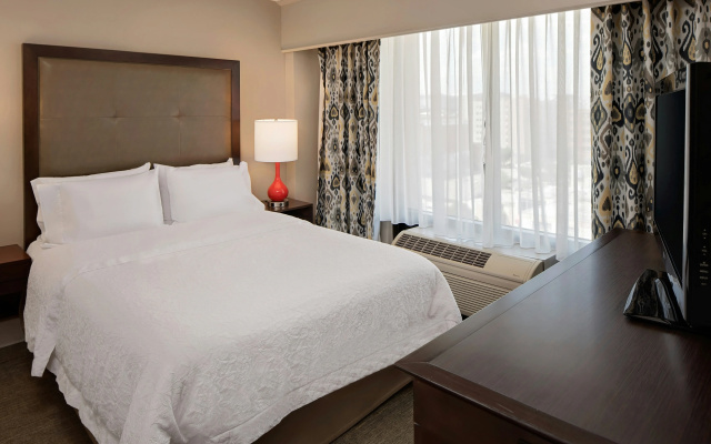Hampton Inn Louisville Downtown