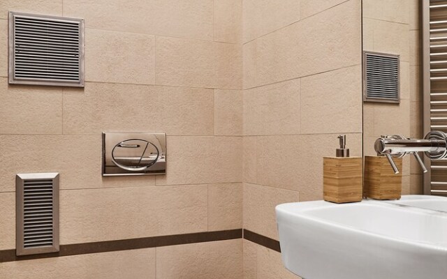 Collosal 6 bedroom- Slowackiego avenue