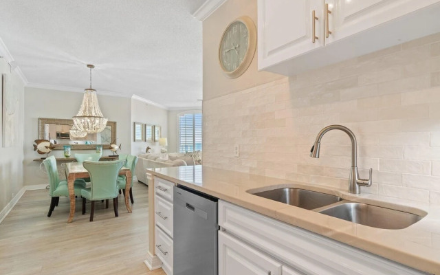 Beach Colony East 15b-penthouse