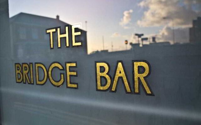 Maddens Bridge Bar & Guesthouse