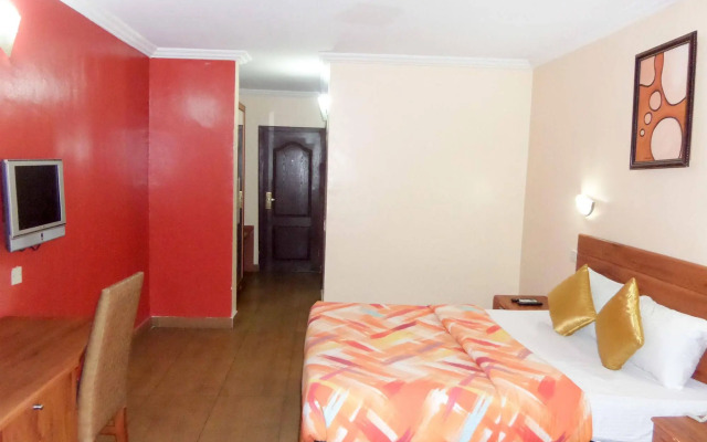 Le Real Hotel