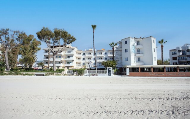 Sand Beach Apartments