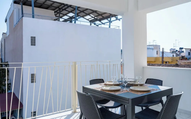 Rosemont Studio With Balcony in Larnaca