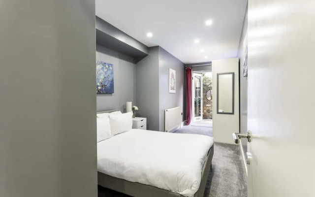 Spacious Clapham Junction Apartment