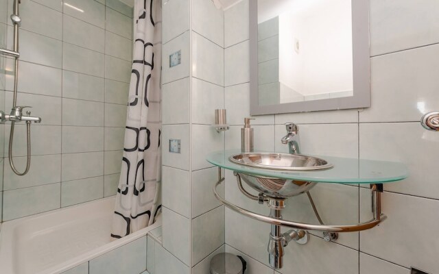 Romantic Oasis -mediterranean Style Studio