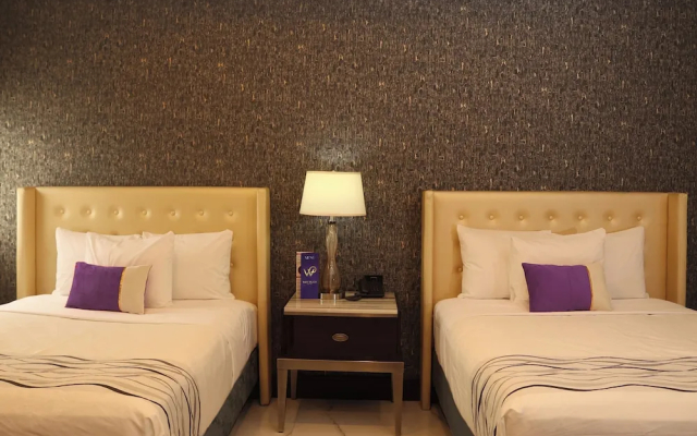 Hotel West Plaza