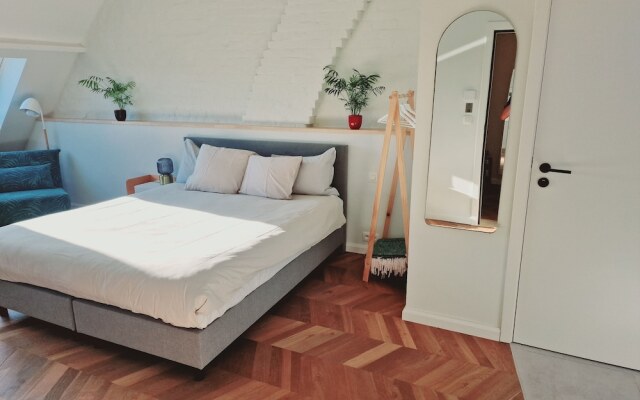Zennon Rooms