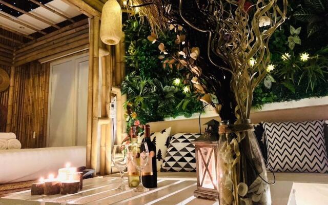 Koi Boutique Riverside