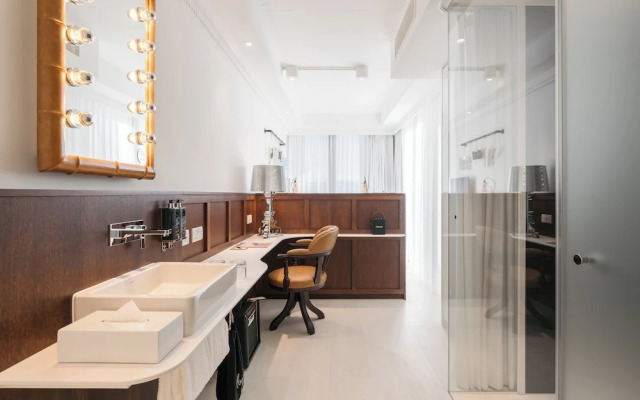 Ruby Stella Hotel London