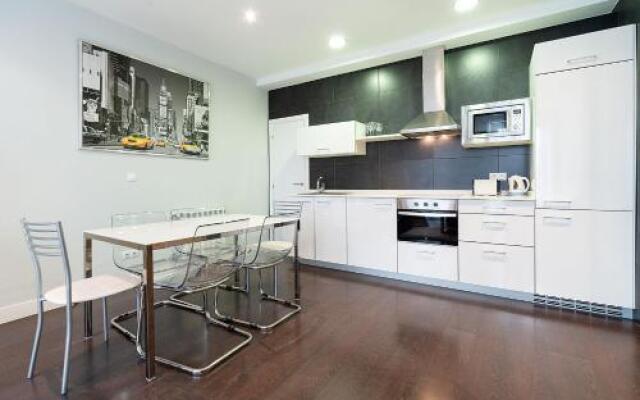 Easo Apartment by People Rentals