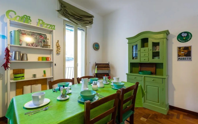 Large Apartment in the Heart of Chiaia
