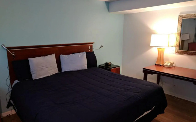 Skylark Motel