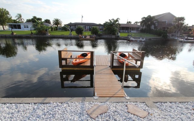 Beautiful Gulf Coast Living on the Canal - Three Bedroom Home