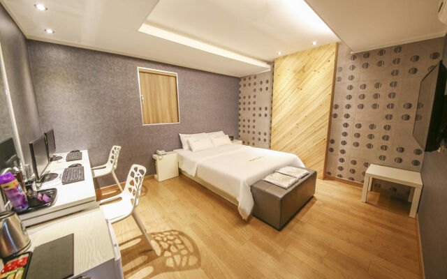 Richi Hotel