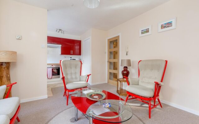 409 Cosy and Quiet 1 Bedroom Apartment in Canonmills With Parking