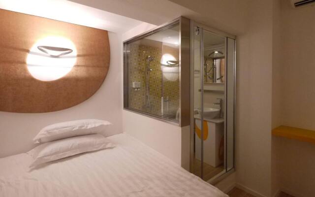 Panda's Hostel - Elegant