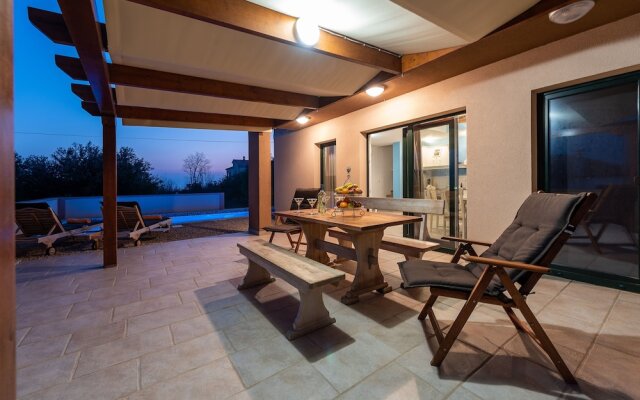 House CASIA