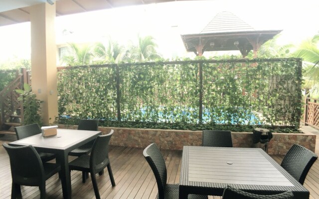 K Suites River Valley Nearby Orchard