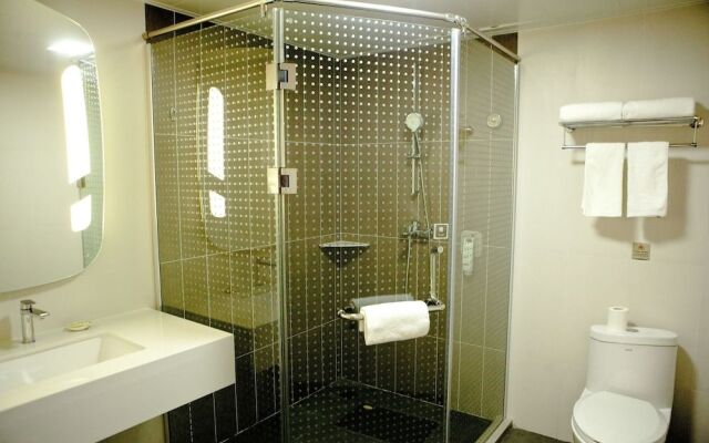 ibis Tianjin Railway Station Hotel