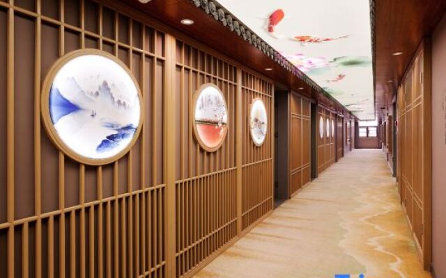 Yilou Tingfeng Hotel (Luoyang Luoqi Ancient City Cross Street Branch)