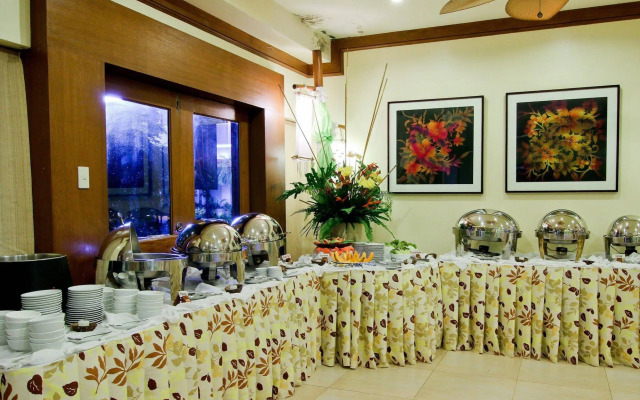 Boracay Tropics Resort Hotel