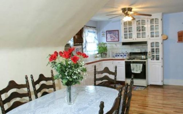 Bibis Garden Bed and Breakfast