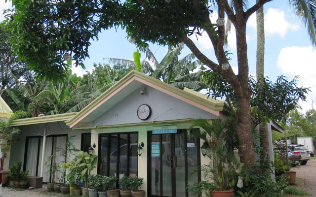 Zillion Pavilion Family & Business Hotel