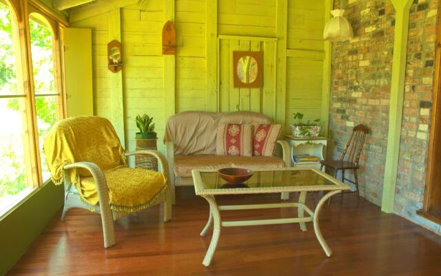 6 bedroom Mill House by the Falls