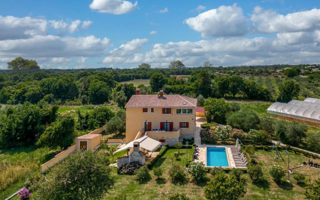 Pool Villa Divina in i an
