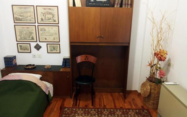 Beautiful Apartment -up to 4 guests- close to City Centre!