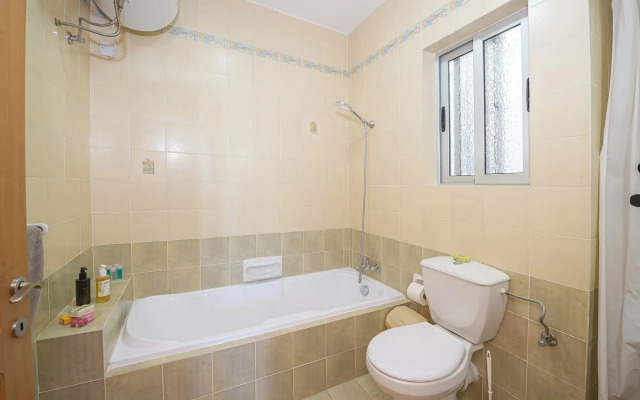 Spinola Bay Apartment by Getaways Malta
