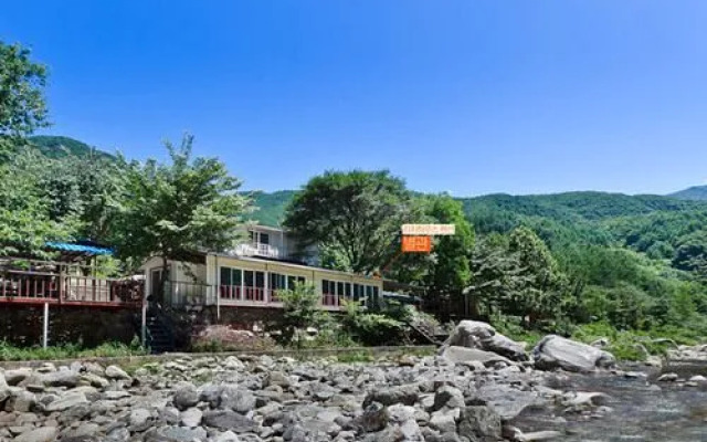 Gapyeong Rich House Pension