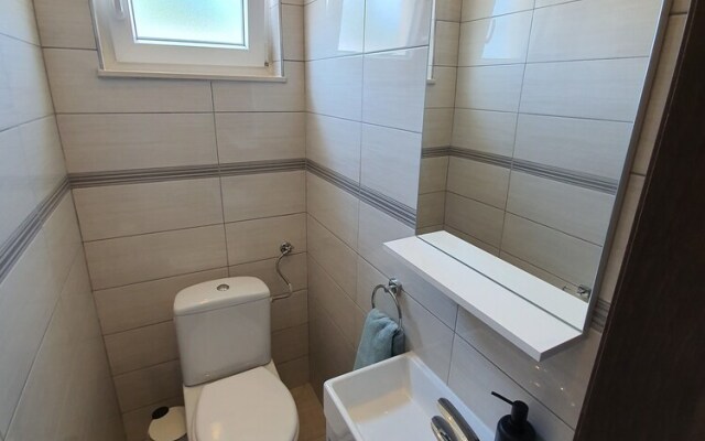 2-bed Apartment 5 Mins From Beach! Zadar, Croatia