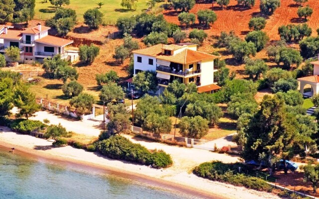 Elia House a quiet seaside place