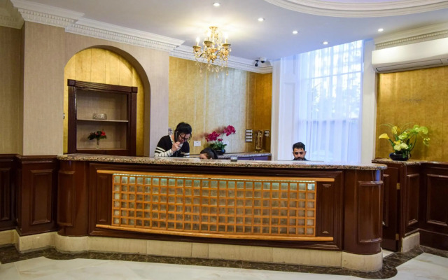 Pembridge Palace Hotel