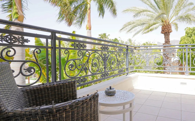 YalaRent Olive Tree Villa with Private Pool